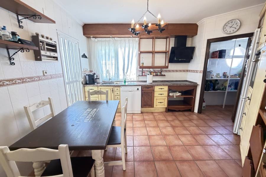 Resale - Townhouse - Pilar De La Horradada