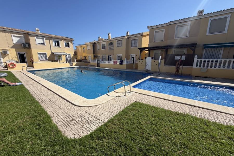 Resale - Apartment - Orihuela Costa - Villamartin