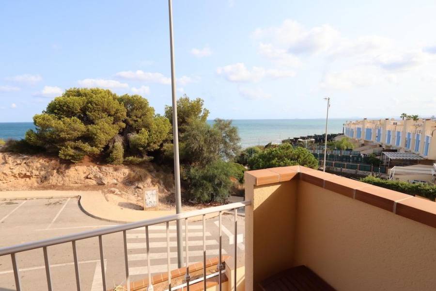 Resale - Apartment - Orihuela Costa - Campoamor