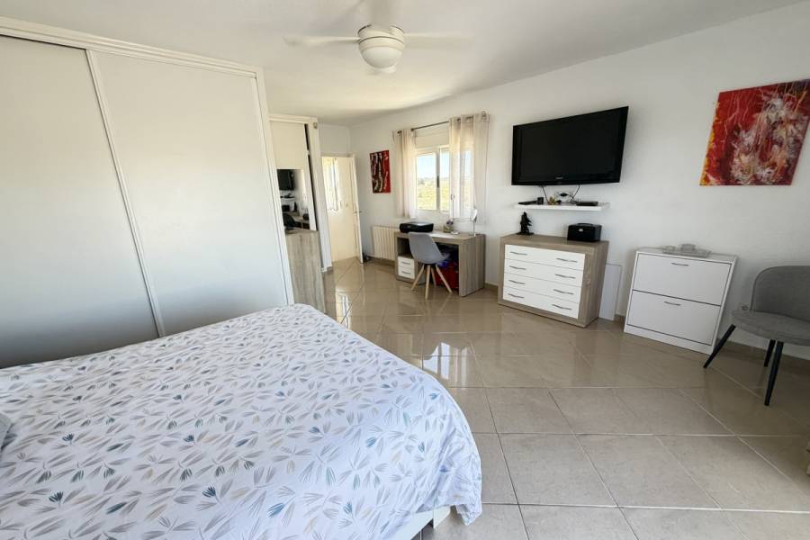 Reventa - Adosado - San Miguel de Salinas