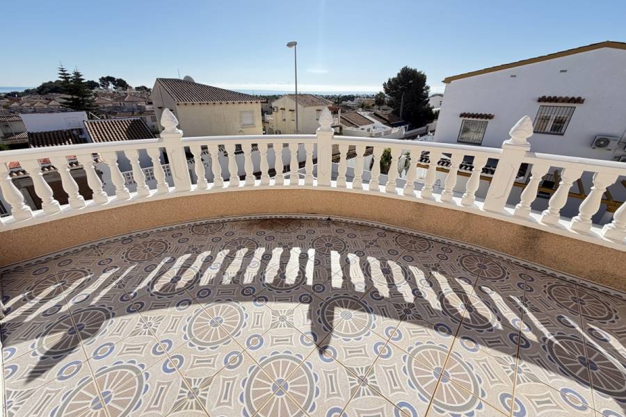 Resale - Detached - Orihuela Costa - Villamartin