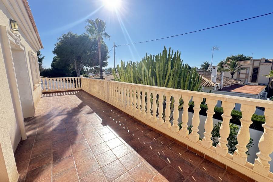 Bestaande bouw - Detached - Cabo Roig