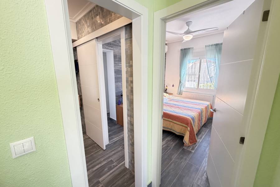 Resale - Detached - Orihuela Costa - Villamartin