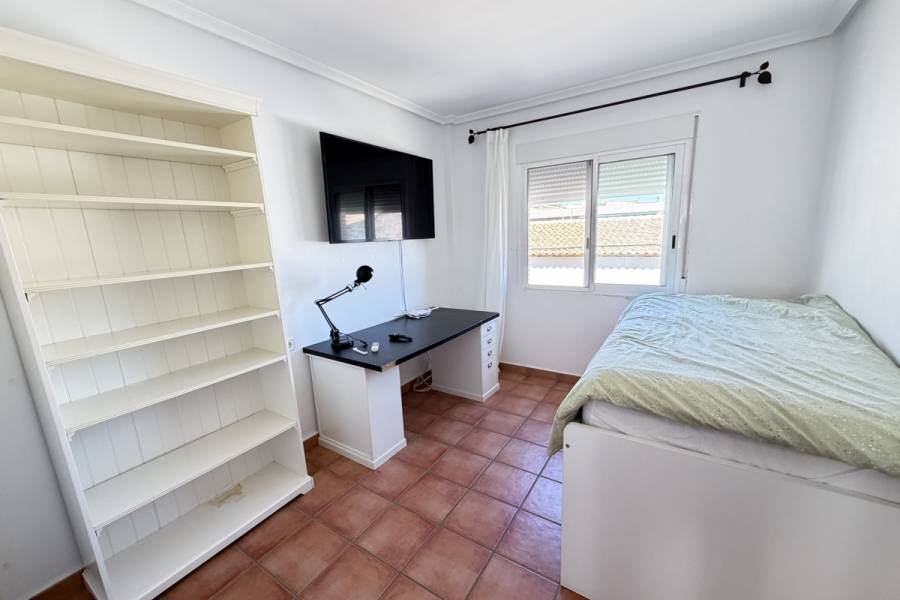 Resale - Townhouse - Pilar De La Horradada