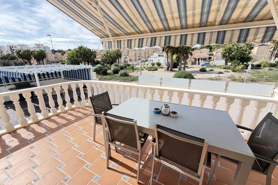 Resale - Detached - Orihuela Costa - Villamartin