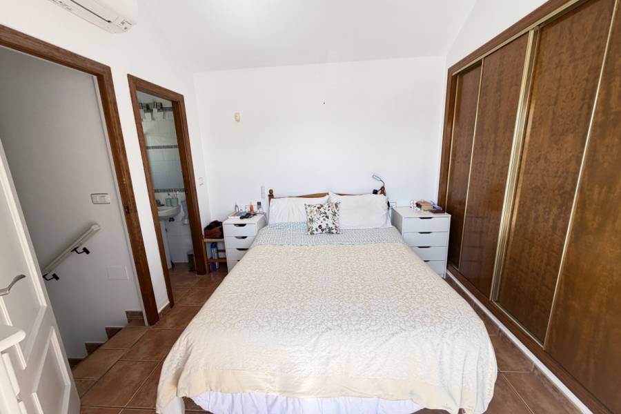Resale - Apartment - Orihuela Costa - La Zenia