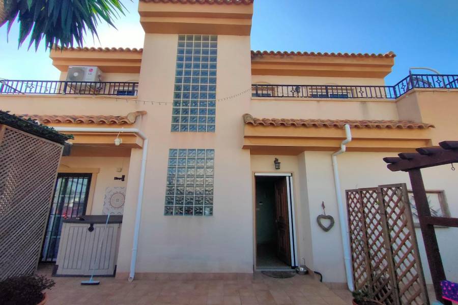 Resale - Townhouse - San Miguel de Salinas