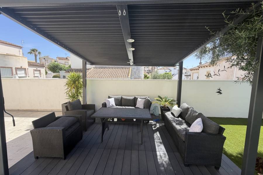 Bestaande bouw - Detached - Orihuela Costa - Villamartin
