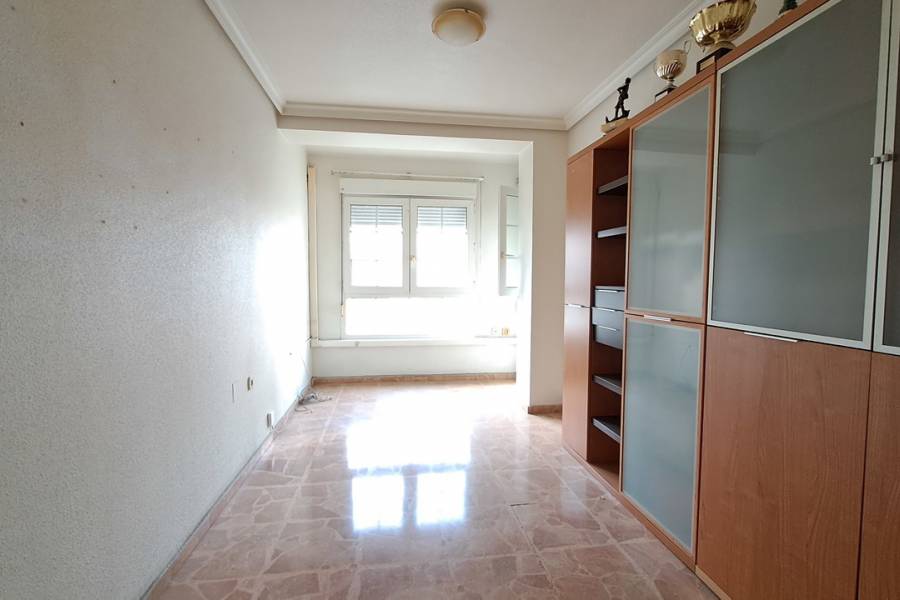 Resale - Apartment - Torrevieja