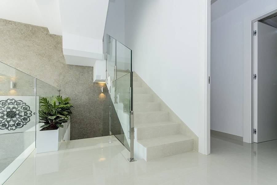 Nueva construcción  - Chalet - Los Montesinos - La Herrada