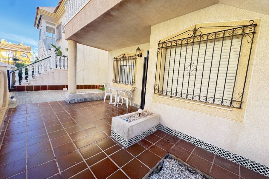 Resale - Apartment - Orihuela Costa - La Zenia