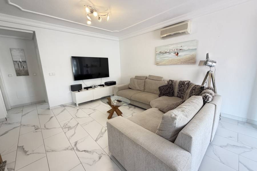 Resale - Detached - Orihuela Costa - Villamartin