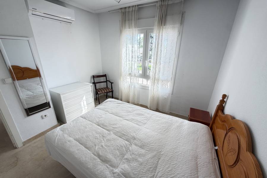Resale - Apartment - Orihuela Costa - Villamartin