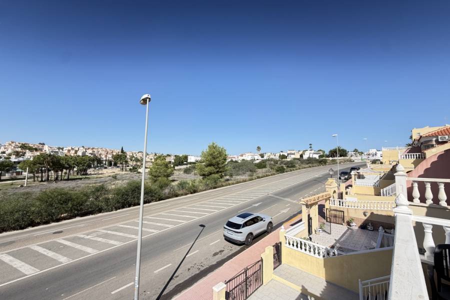 Resale - Townhouse - Orihuela Costa - Villamartin