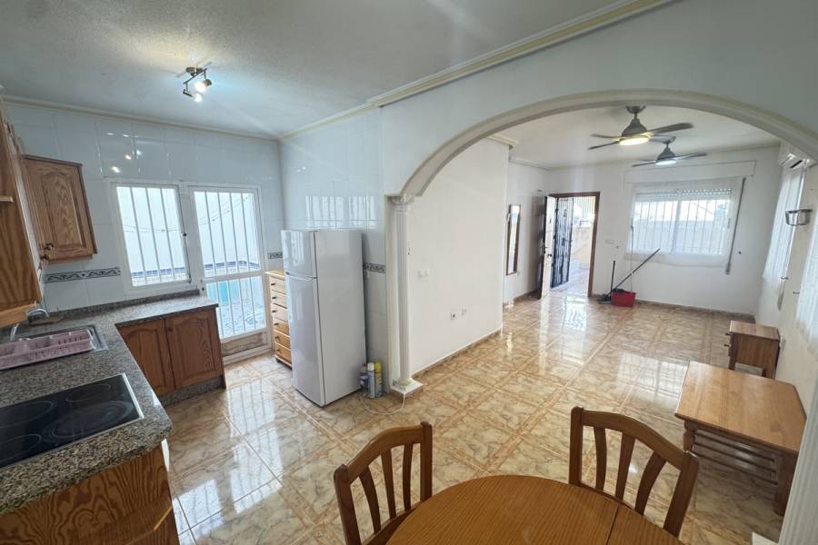 Resale - Apartment - Orihuela Costa - La Zenia