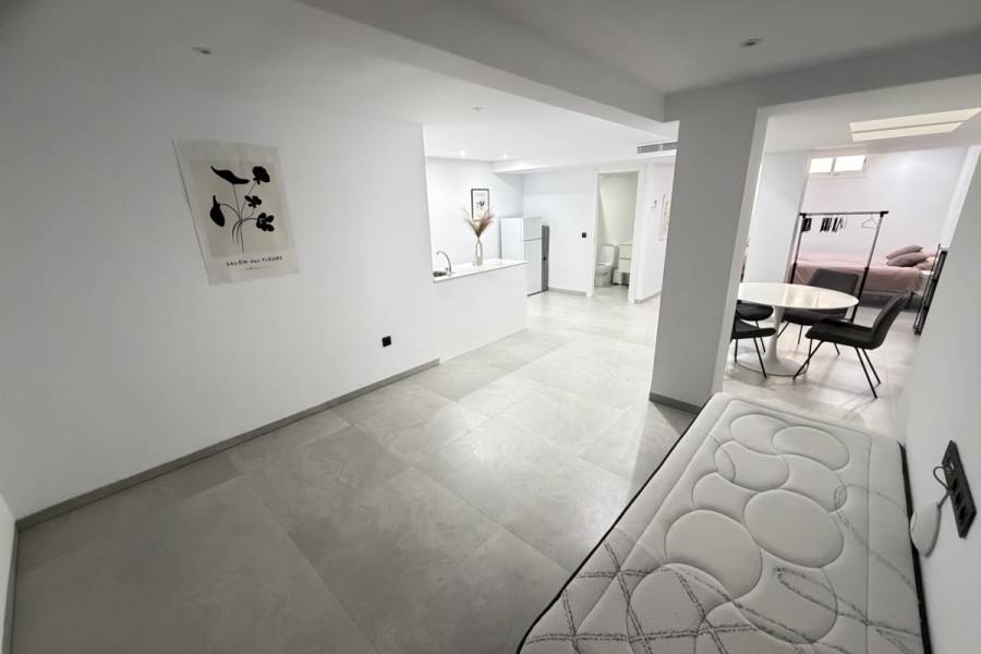 Resale - Detached - Orihuela Costa - Villamartin