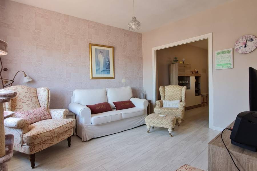 Resale - Apartment - Senija