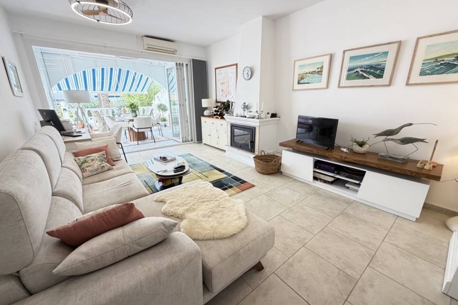 Resale - Apartment - Orihuela Costa - Villamartin