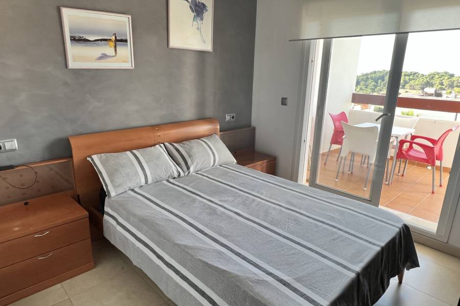 Resale - Apartment - Orihuela Costa - Villamartin