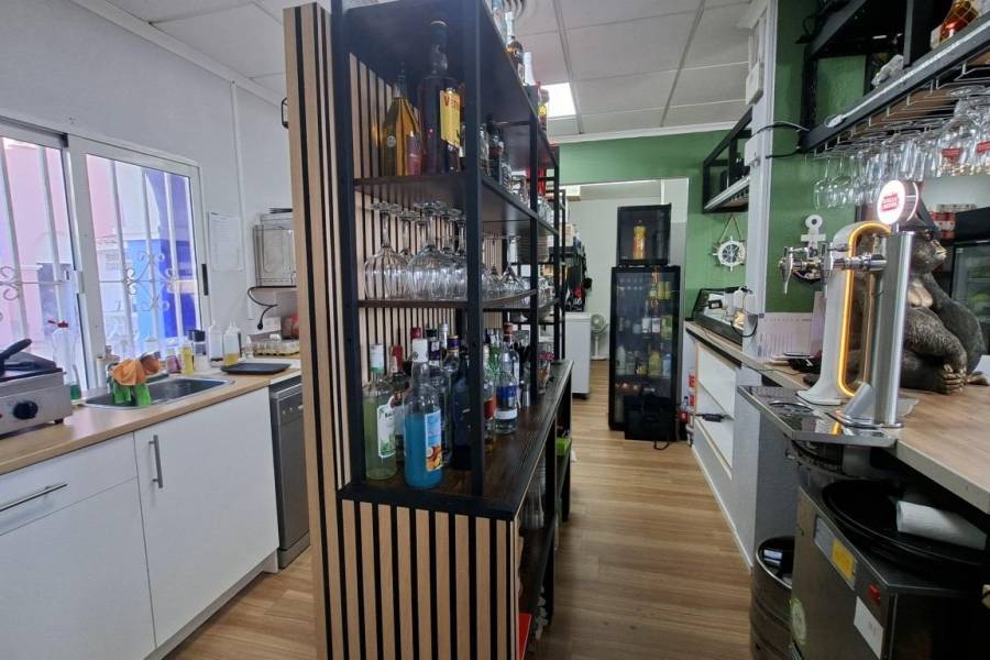 Locales en alquiler/traspaso - Local Comercial - Torrevieja - Acequion