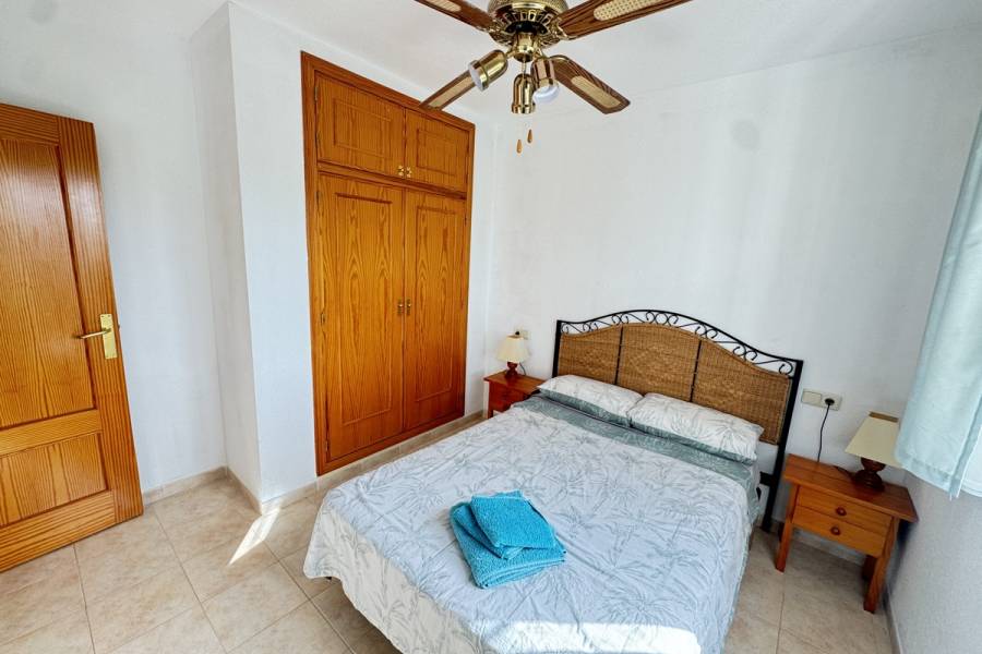 Resale - Apartment - Orihuela Costa - La Zenia