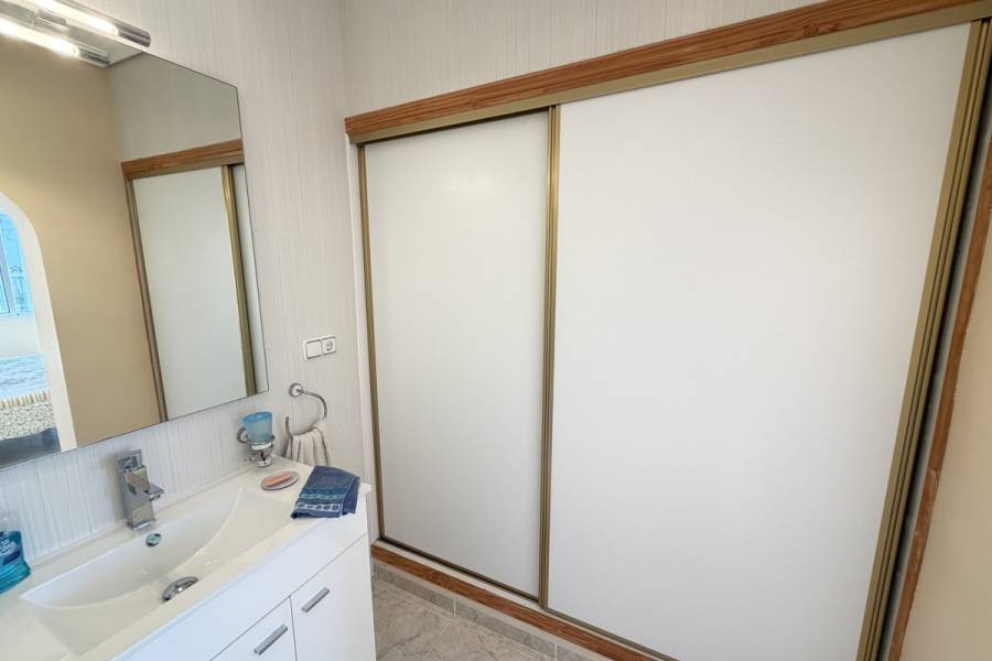 Resale - Detached - Orihuela Costa - Villamartin