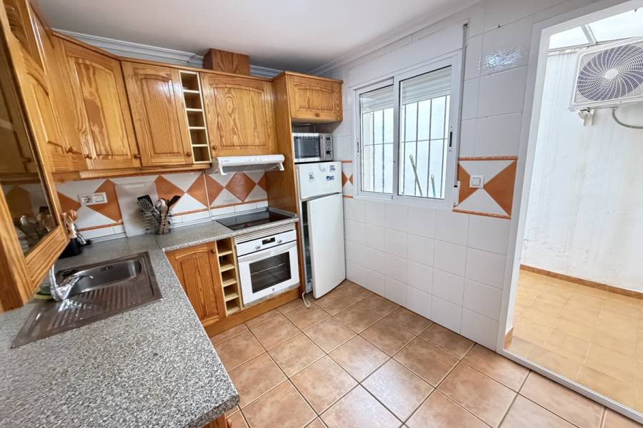 Resale - Apartment - Cabo Roig