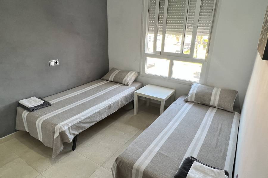 Resale - Apartment - Orihuela Costa - Villamartin