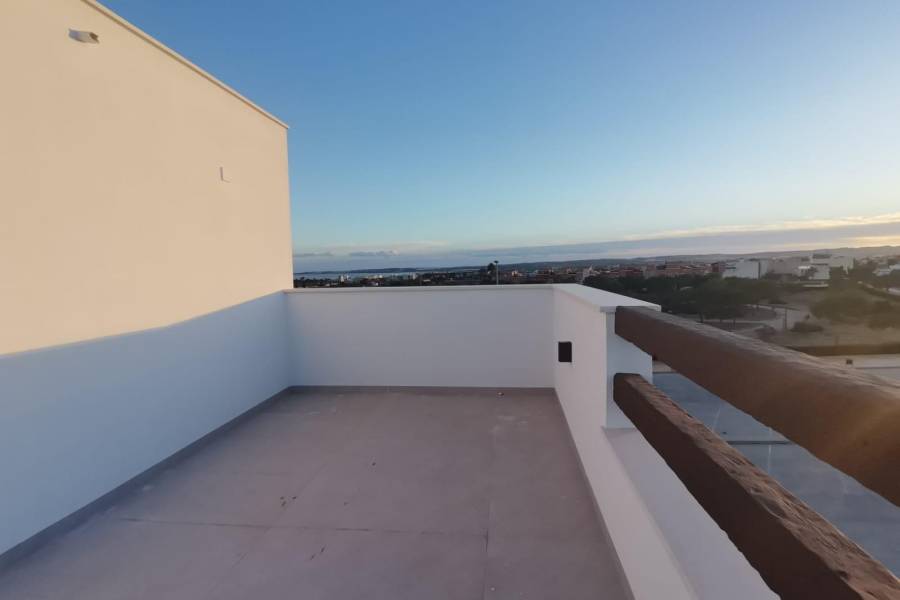Nueva construcción  - Chalet - Los Montesinos - La Herrada
