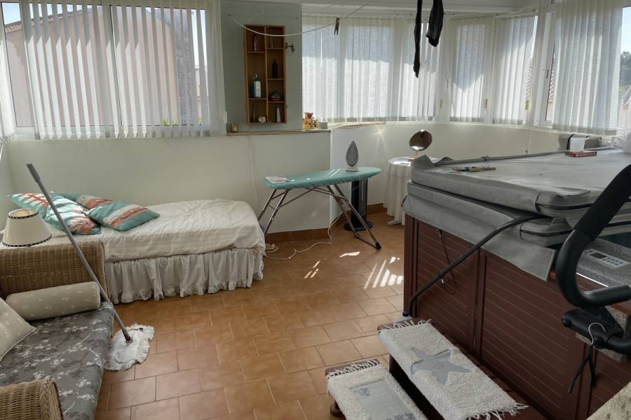 Resale - Detached - Cabo Roig
