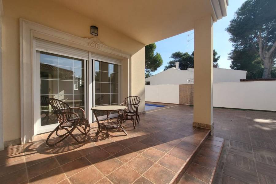 Bestaande bouw - Detached - Cabo Roig