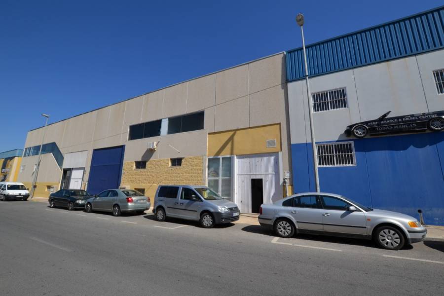Bedrijfspanden te koop - Commercial Unit - Guardamar del Segura - Poligono ind. Santa Ana