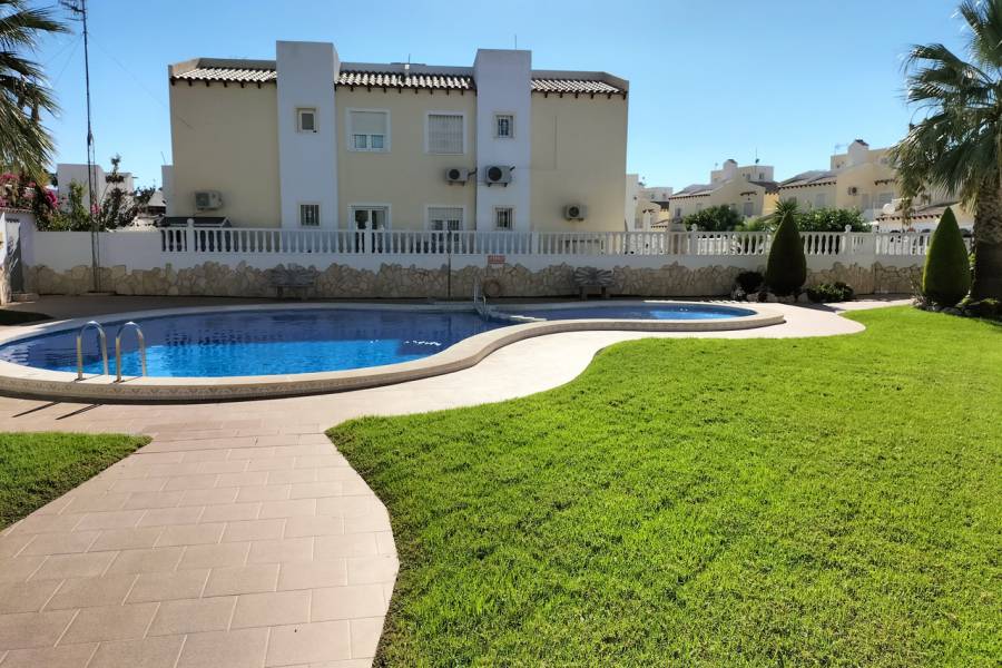 Resale - Apartment - Orihuela Costa - Villamartin