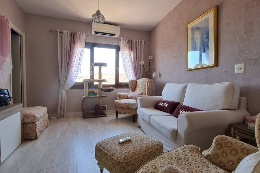 Resale - Apartment - Senija