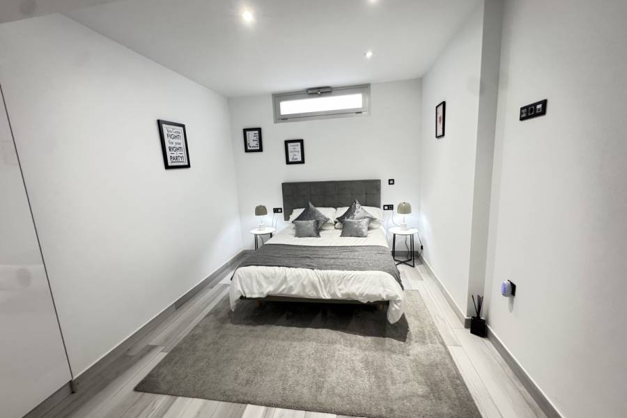 Resale - Detached - Lomas de Cabo Roig