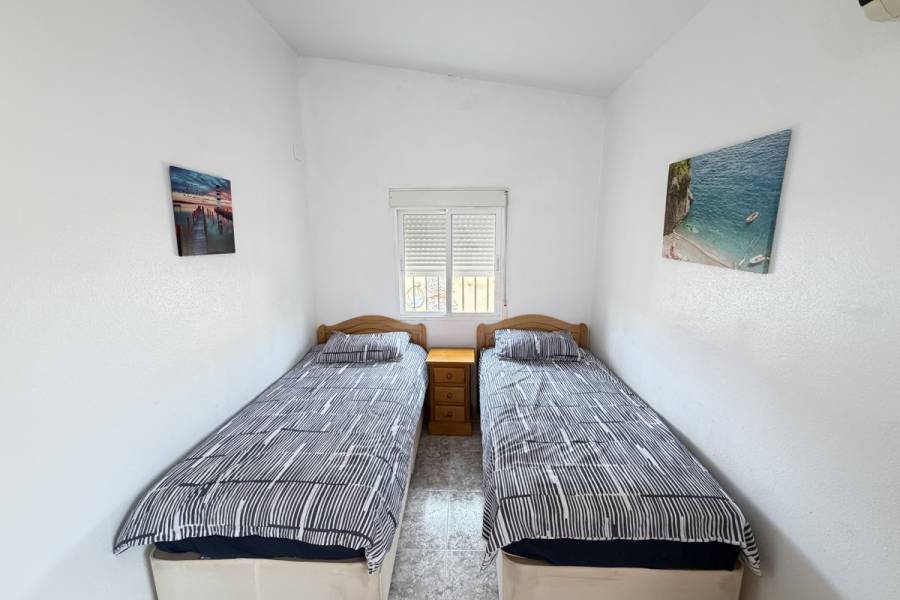 Reventa - Chalet - Orihuela Costa - Villamartin