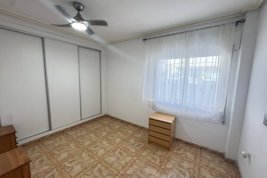 Resale - Apartment - Orihuela Costa - La Zenia