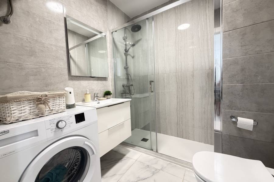 Reventa - Apartamento - Orihuela Costa - La Zenia