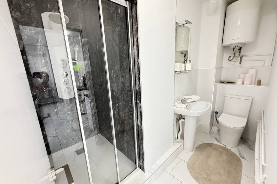 Resale - Detached - Orihuela Costa - Villamartin