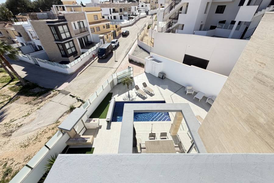 Resale - Detached - Orihuela Costa - Villamartin