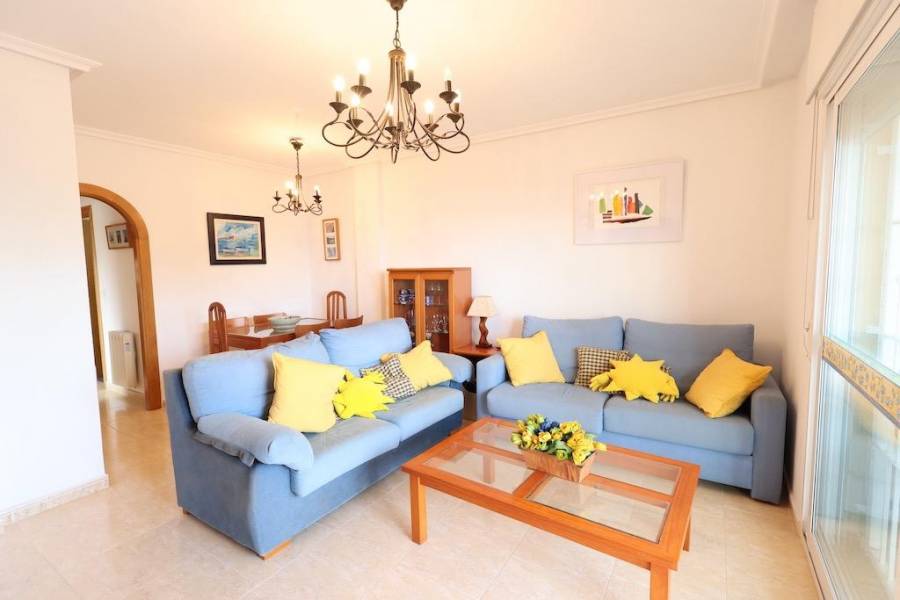 Resale - Apartment - Orihuela Costa - Campoamor