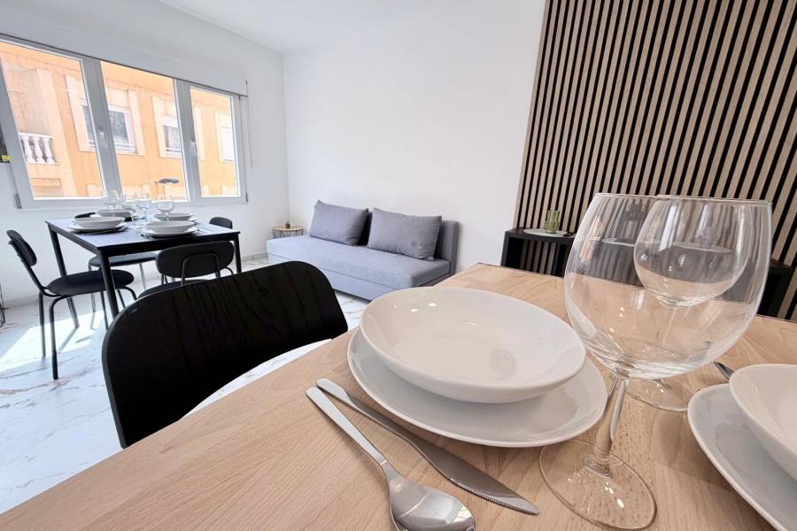 Resale - Apartment - Torrevieja - Playa del Cura