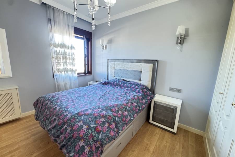 Bestaande bouw - Detached - Cabo Roig