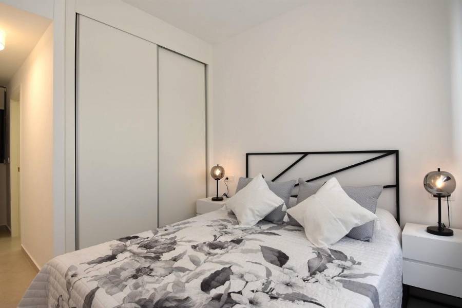 Nueva construcción  - Apartamento - San Miguel de Salinas - Pueblo