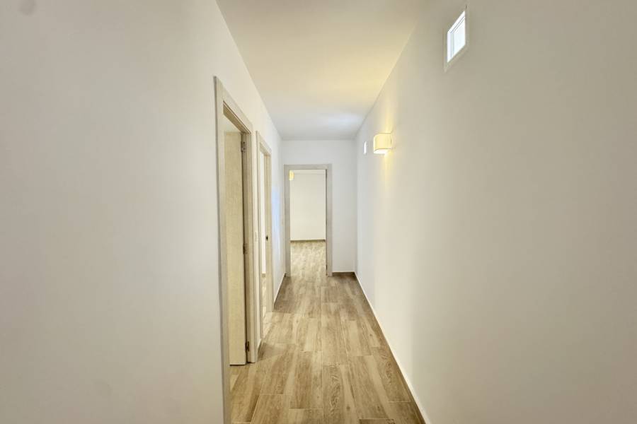 Resale - Apartment - Torrevieja