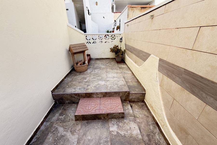 Resale - Apartment - San Miguel de Salinas