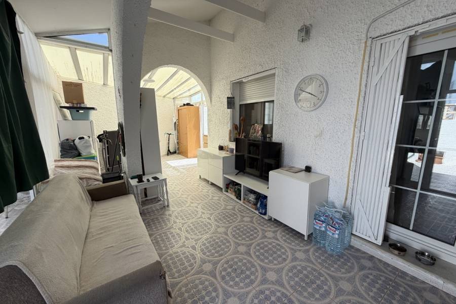 Resale - Apartment - Orihuela Costa - Villamartin