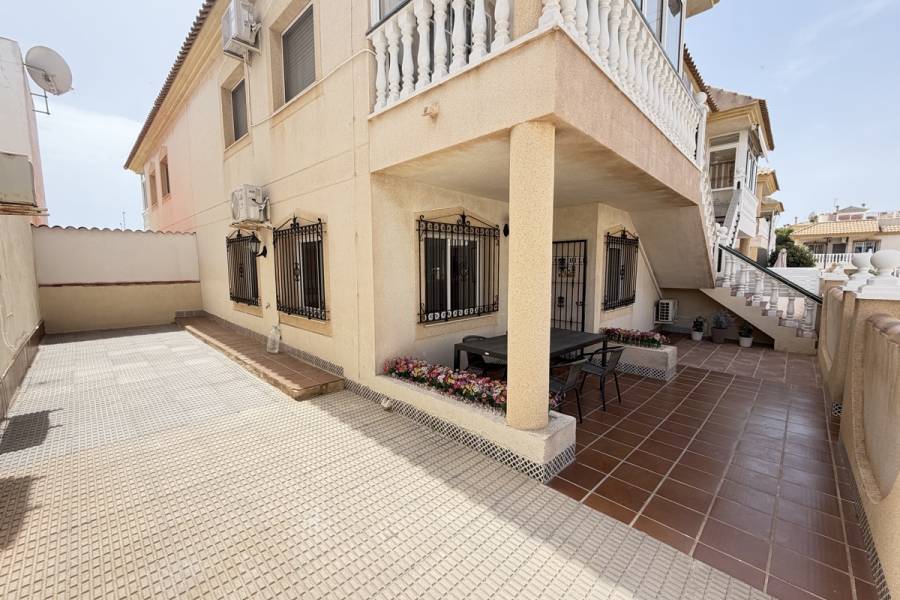 Resale - Apartment - Orihuela Costa - La Zenia