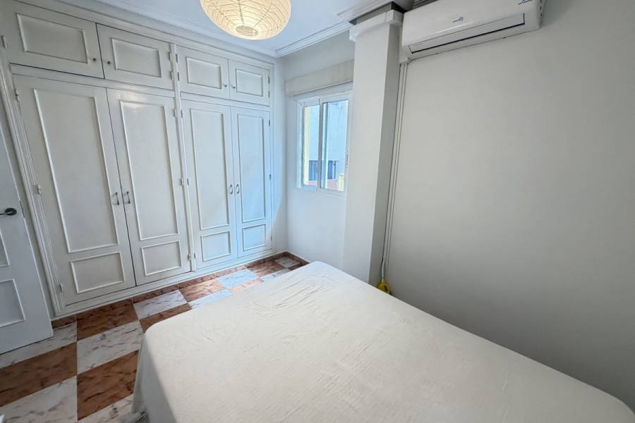 Resale - Apartment - Orihuela Costa - Villamartin