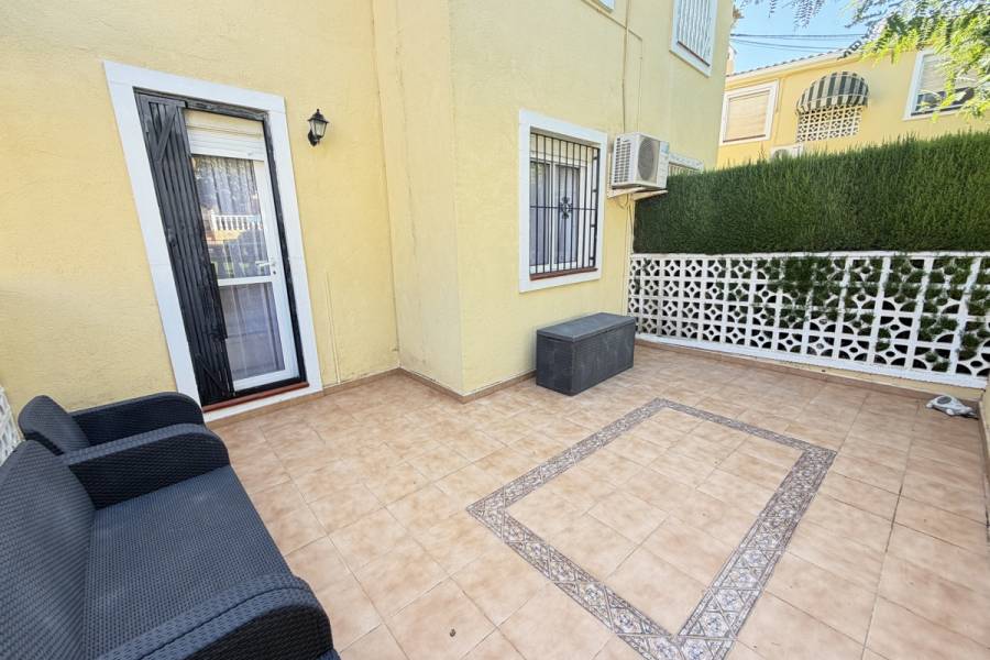 Resale - Apartment - Orihuela Costa - Villamartin